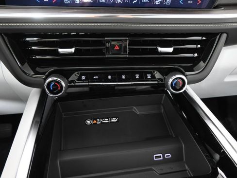 New 2026 Chevrolet Tahoe Premier AWD/4WD image 30