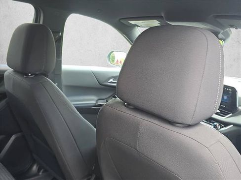 Used 2026 Chevrolet Equinox LT FWD image 23