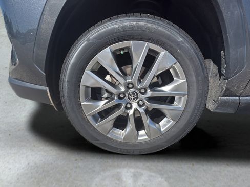 Used 2023 Toyota RAV4 XLE Premium FWD image 15