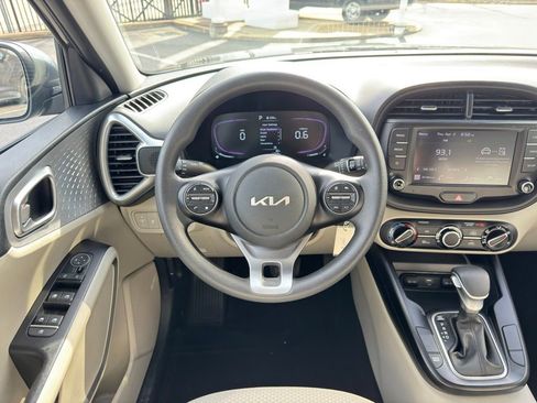 Used 2024 Kia Soul LX w/ Option Group 015 image 35