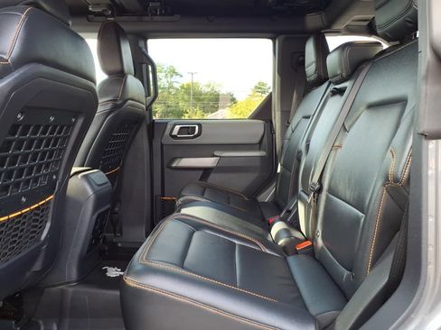 Used 2023 Ford Bronco Badlands AWD/4WD image 15