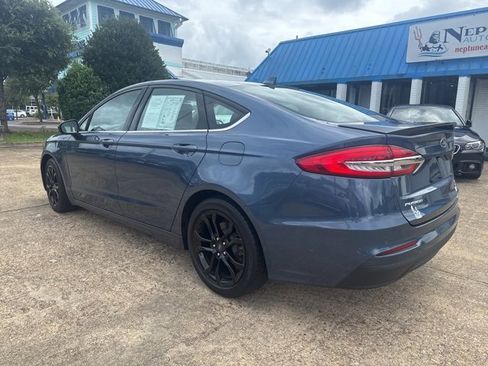 Used 2019 Ford Fusion SE w/ Equipment Group 151A image 7