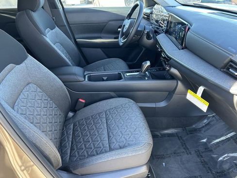 New 2026 Nissan Kicks SV image 9