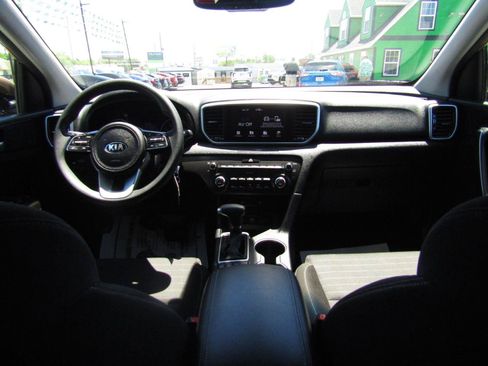 Used 2020 Kia Sportage LX w/ LX Popular Package AWD/4WD image 13