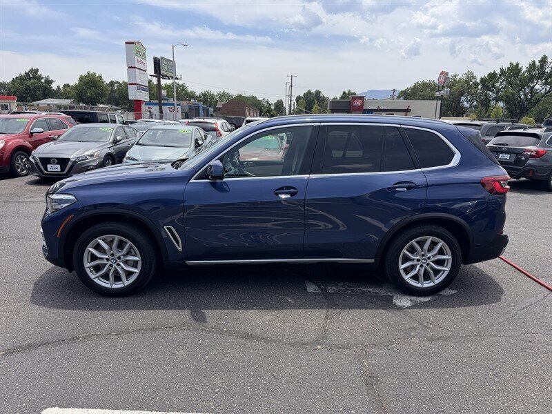 Used 2020 BMW X5 xDrive40i w/ Premium Package AWD/4WD image 4