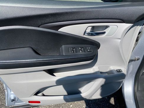 Used 2016 Honda Pilot EX-L image 11