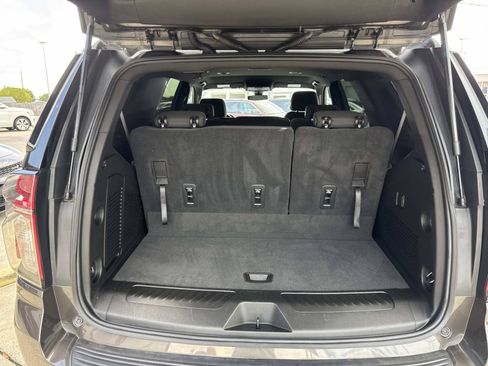 Used 2021 Chevrolet Tahoe LS RWD image 8