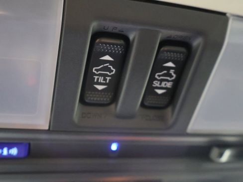 Used 2021 Subaru Crosstrek 2.5i Sport w/ Moonroof Package image 49