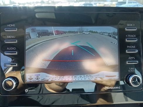 Used 2023 Toyota Camry SE image 23