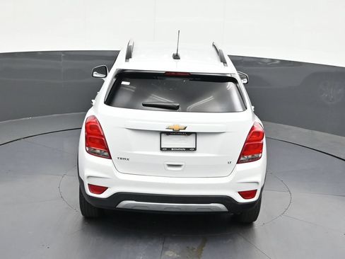 Used 2020 Chevrolet Trax LT w/ LT Convenience Package FWD image 18