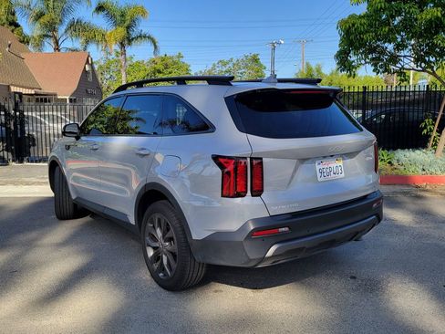 Certified 2023 Kia Sorento X-Line EX AWD/4WD image 2