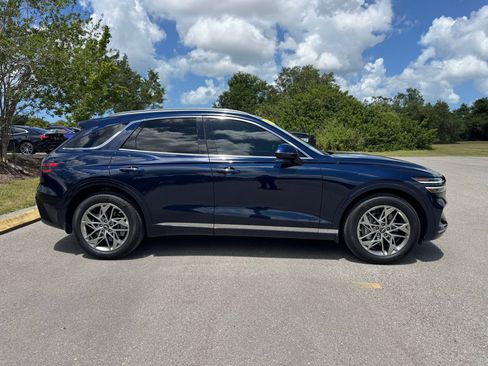 Used 2023 Genesis GV70 2.5T w/ Advanced Package AWD/4WD image 3