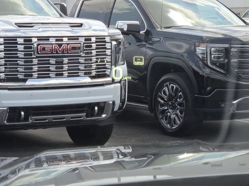 New 2026 GMC Acadia Elevation w/ Black Edition AWD/4WD image 37