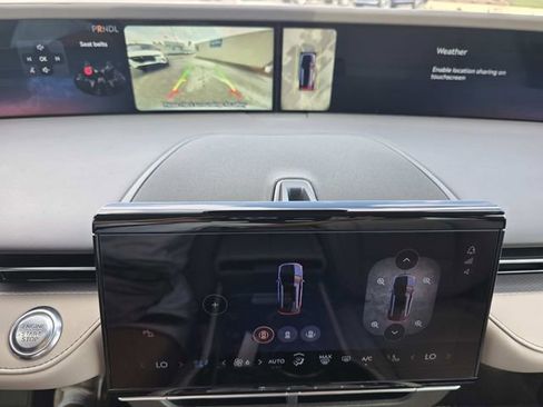 New 2025 Lincoln Nautilus Premier w/ Equipment Group 102A image 12