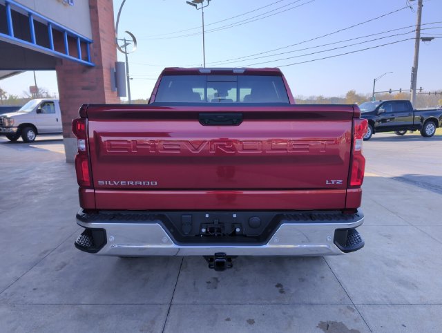 Used 2023 Chevrolet Silverado 1500 LTZ w/ LTZ Convenience Package II AWD/4WD image 8