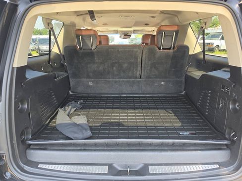 Used 2016 Cadillac Escalade ESV Luxury AWD/4WD image 26