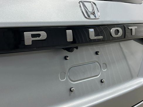 New 2026 Honda Pilot Elite image 6