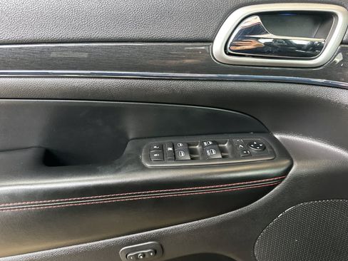 Used 2018 Jeep Grand Cherokee Trailhawk AWD/4WD image 12