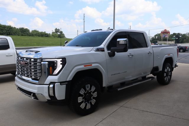 Used 2024 GMC Sierra 2500 Denali w/ Denali Reserve Package AWD/4WD image 5