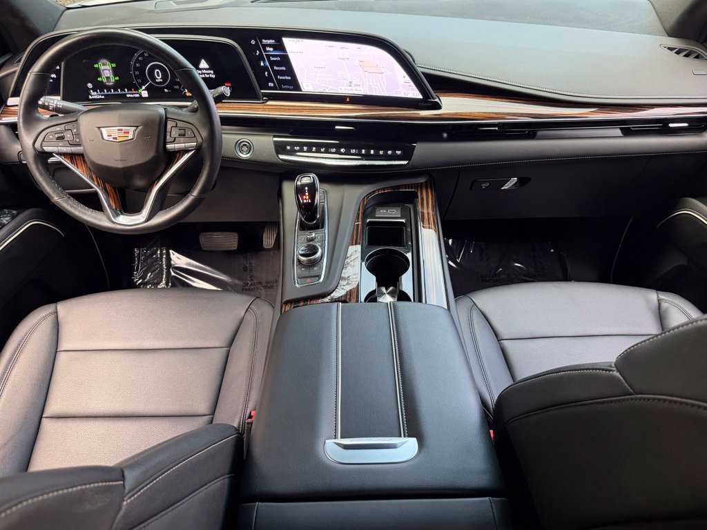 Used 2023 Cadillac Escalade Luxury RWD image 45