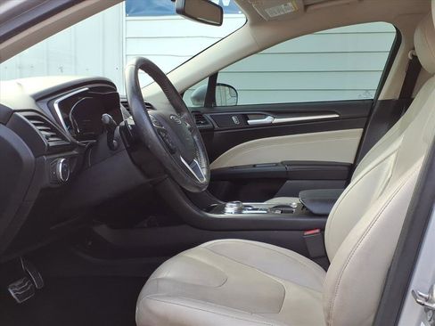 Used 2017 Ford Fusion Titanium image 7