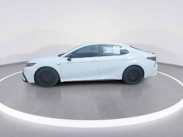 Used 2023 Toyota Camry SE FWD image 5
