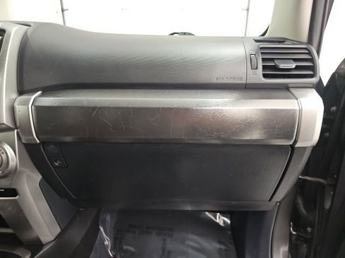 Used 2014 Toyota 4Runner SR5 image 37