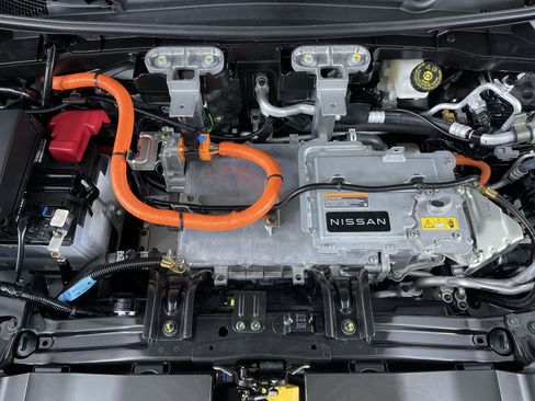 Certified 2024 Nissan Ariya AWD image 28