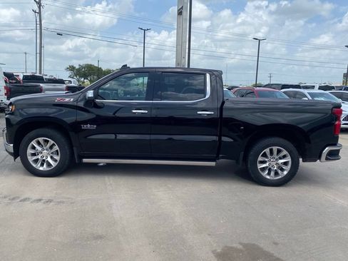Used 2020 Chevrolet Silverado 1500 LTZ w/ LTZ Texas Edition AWD/4WD image 2