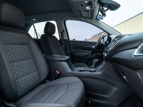 Used 2021 Chevrolet Equinox LT image 14