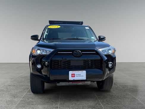 Used 2024 Toyota 4Runner SR5 Premium AWD/4WD image 9