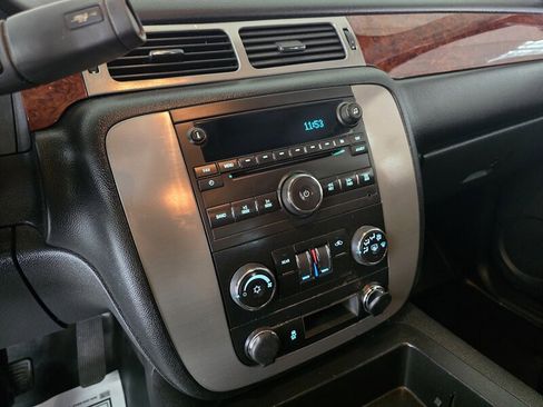 Used 2013 GMC Yukon XL 2500 w/ Skid Plate Package AWD/4WD image 24