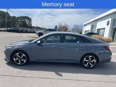 Used 2023 Hyundai Elantra Limited image 10