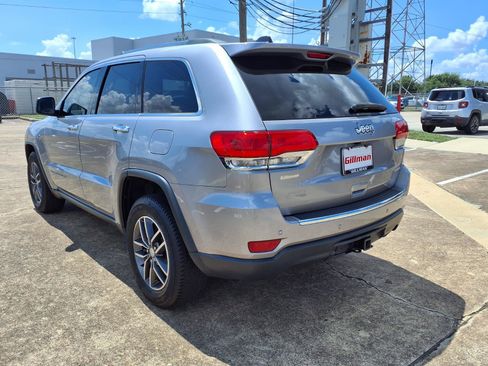 Used 2018 Jeep Grand Cherokee Limited w/ Trailer Tow Group IV RWD image 3