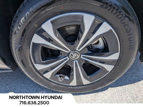 Used 2024 Toyota bZ4X AWD w/ Weather Package image 42