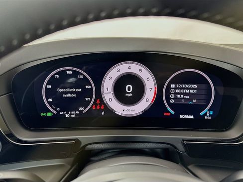 New 2026 Porsche Cayenne S image 13