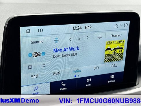 Used 2022 Ford Escape SE w/ SE Sport Appearance Package image 33