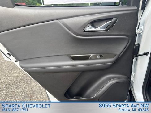 Used 2024 Chevrolet Blazer LT w/ Convenience Package AWD/4WD image 27