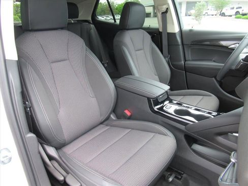 Used 2023 Buick Envision Preferred FWD image 9