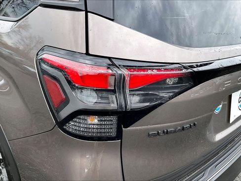 Certified 2025 Subaru Forester Touring image 28