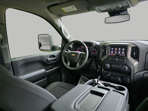 New 2026 Chevrolet Silverado 2500 Custom w/ Custom Value Package AWD/4WD image 8
