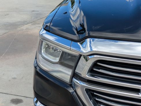 Used 2019 RAM 1500 Laramie RWD image 7