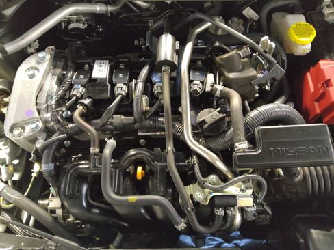 Used 2025 Nissan Sentra SV w/ All-Weather Package FWD image 30