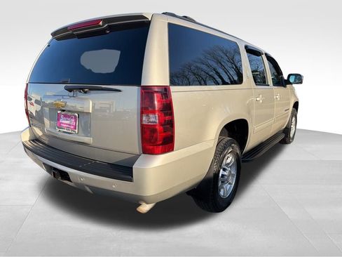 Used 2013 Chevrolet Suburban 2500 LT image 5