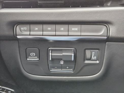 Certified 2025 Cadillac Escalade Sport w/ LPO, Floor Liner Package image 22