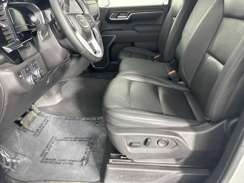 Used 2025 GMC Sierra 1500 SLT image 7