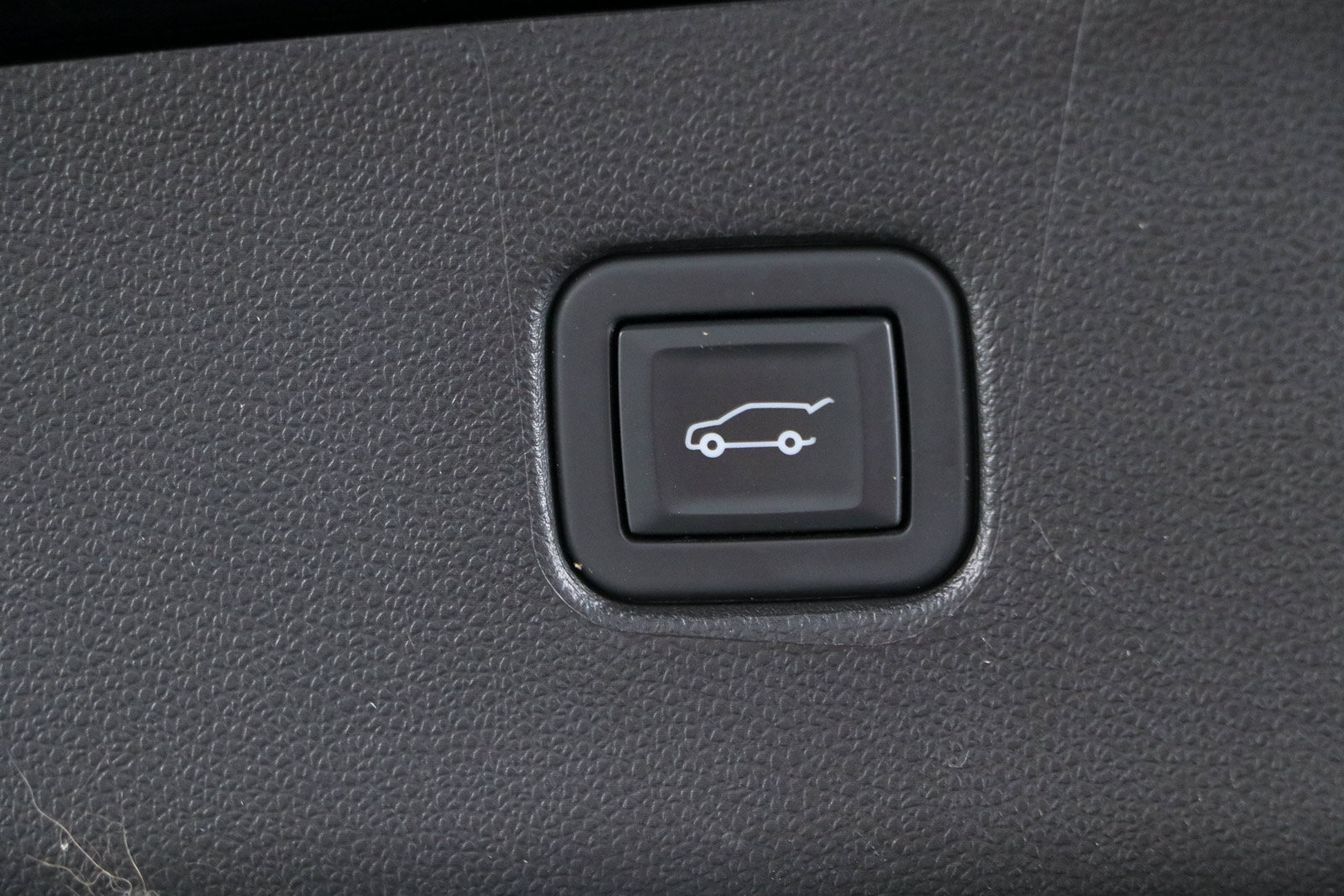 Used 2020 Chevrolet Blazer LT FWD image 29