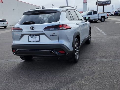 Used 2026 Toyota Corolla Cross AWD Hybrid w/ Moonroof Package image 3