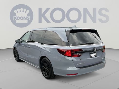 Used 2023 Honda Odyssey Sport image 4