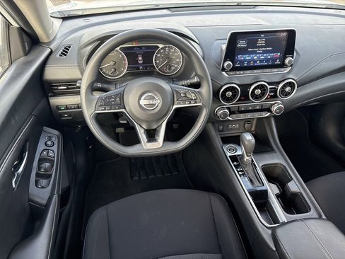 Used 2025 Nissan Sentra SV image 10